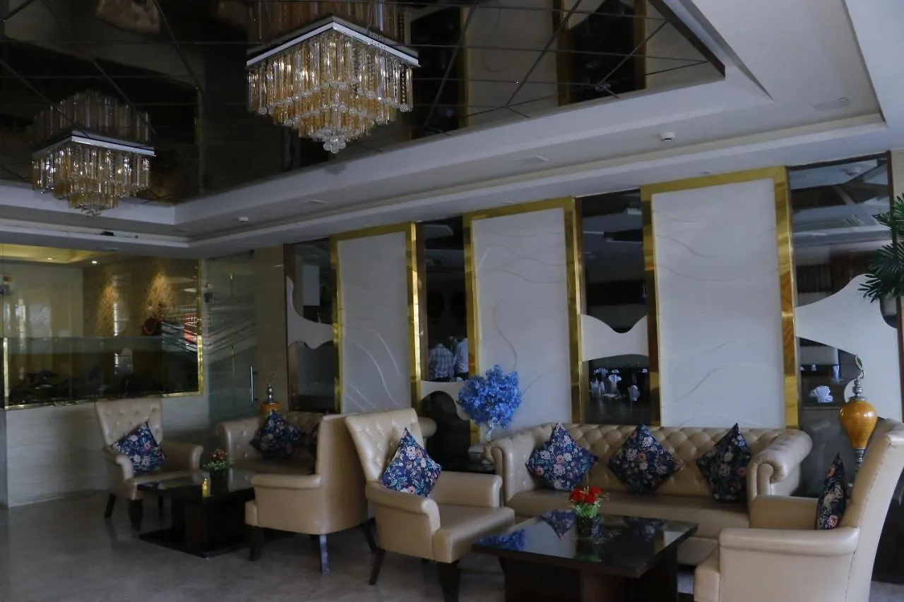 Hotel S C Residency Zirakpur 3*,