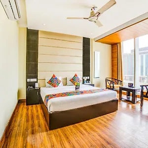 Hotel Fabhotel Diamond